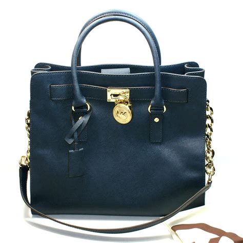 michael kors hamilton tote navy and white|Michael Kors nouveau Hamilton.